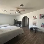 Las Vegas Luxury Villa - Only Mins From The Las Vegas Strip!!!